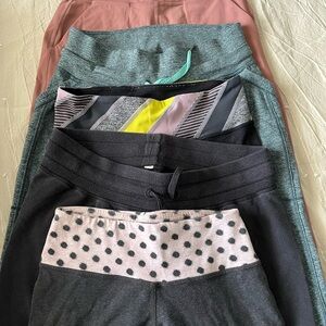 Lot of 5 Lululemon leggings and joggers